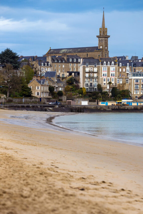 VISITE DE GROUPE A DINARD