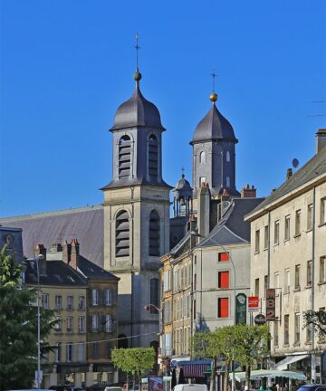 VISITE DE GROUPE A SEDAN