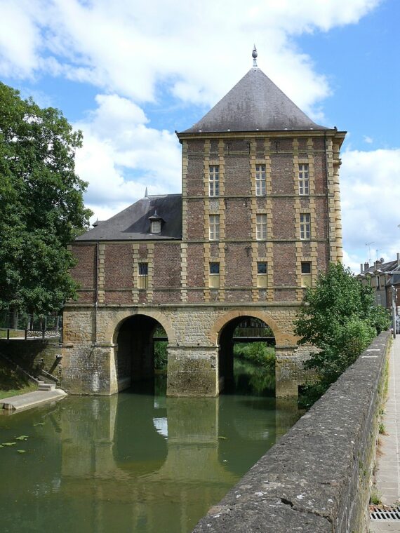 VISITE DE GROUPE A CHARLEVILLE-MéZIèRES